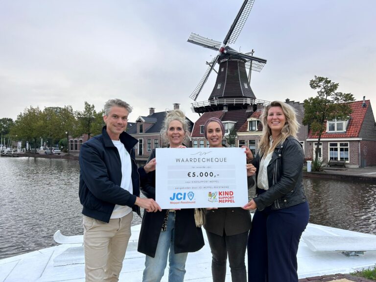 Junior Kamer Meppel haalt €5.000 op met spetterend evenement ‘Fiets’m erover’ voor Kind Support Meppel